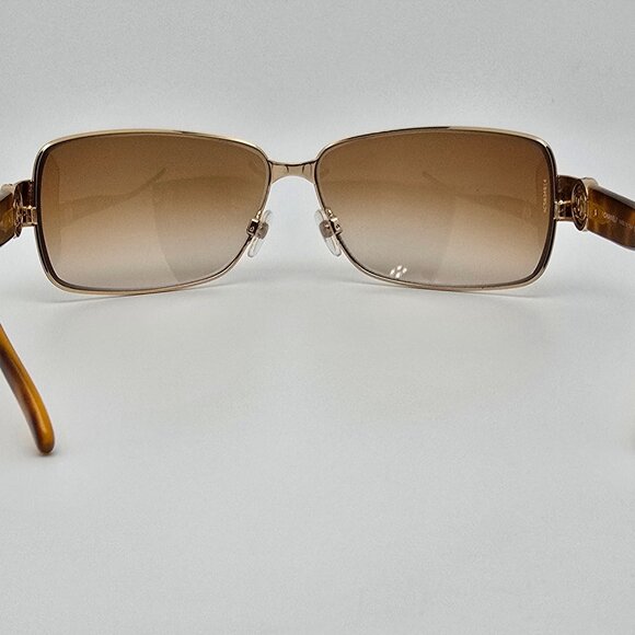 Chanel 4151 c.352/13 Gold Frame Brown Gradient Lens Sunglasses w Case Italy 66mm - Picture 5 of 15